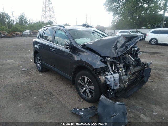 Toyota Rav4 Xle 2017 2T3WFREV8HW394128 Image 1