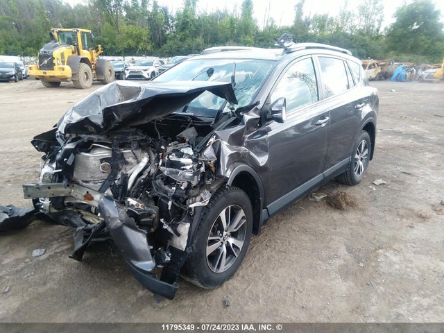 Toyota Rav4 Xle 2017 2T3WFREV8HW394128 Image 2