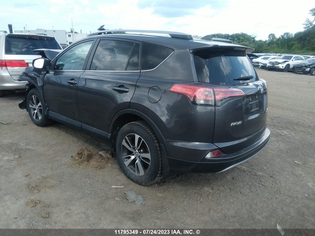 Toyota Rav4 Xle 2017 2T3WFREV8HW394128 Image 3