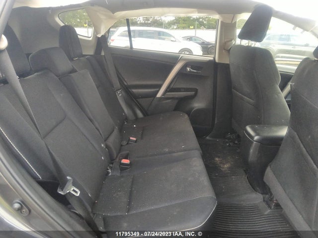 Toyota Rav4 Xle 2017 2T3WFREV8HW394128 Image 8