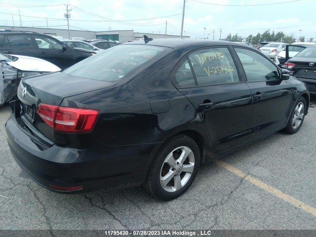 3VW2K7AJ3FM257322 Volkswagen JETTA S