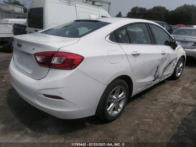 Chevrolet CRUZE LT 2018 1G1BE5SM4J7137161 Image 4