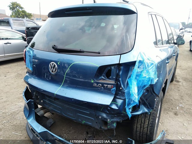 WVGNV7AX6HW512538 Volkswagen Tiguan Wolfsburg
