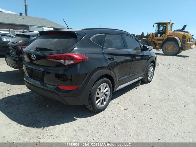Hyundai TUCSON 2017 KM8J33A45HU400375 Image 4