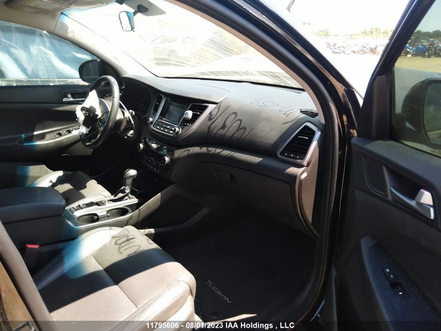 Hyundai TUCSON 2017 KM8J33A45HU400375 Image 5