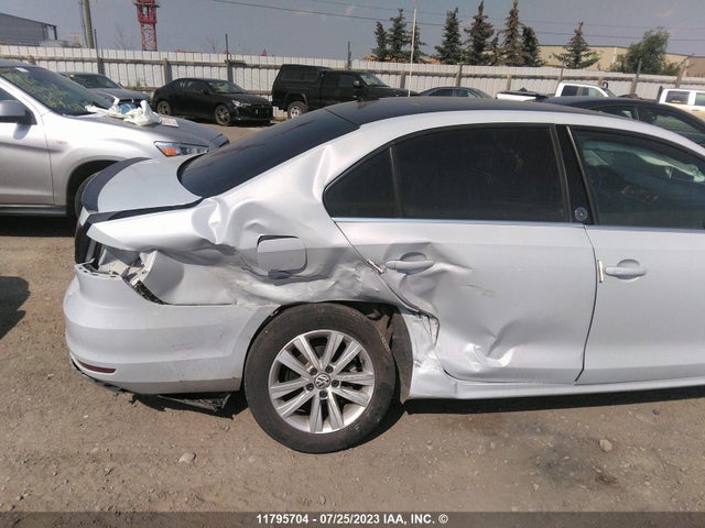 3VWDB7AJ2HM349310 Volkswagen JETTA SE