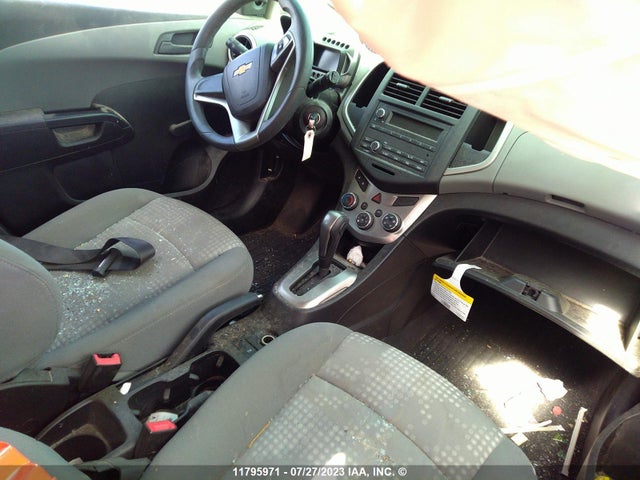Chevrolet SONIC LS 2015 1G1JA6SH9F4177177 Image 5