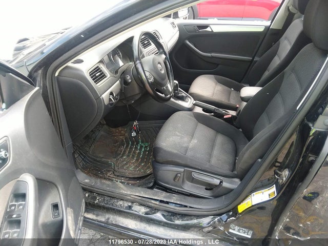3VWD07AJ0EM422868 Volkswagen JETTA SE