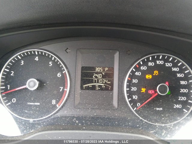 3VWD07AJ0EM422868 Volkswagen JETTA SE