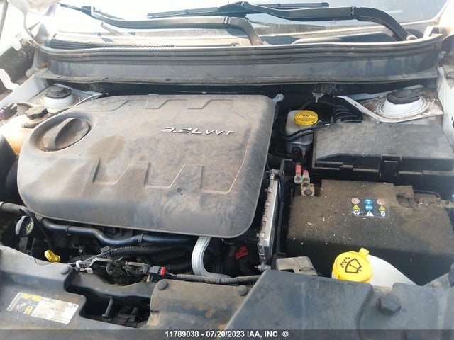 1C4PJMDS0EW144666 Jeep Cherokee Limited