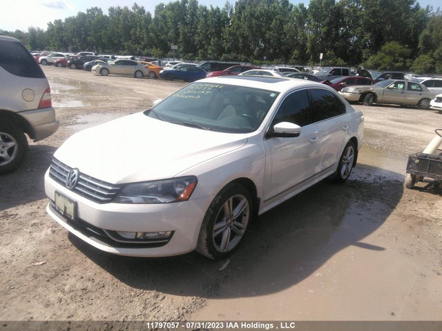 1VWBV7A37FC066402 Volkswagen PASSAT SE