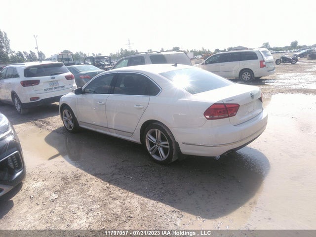 1VWBV7A37FC066402 Volkswagen PASSAT SE