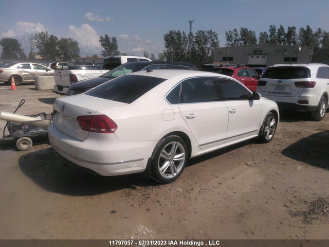 1VWBV7A37FC066402 Volkswagen PASSAT SE