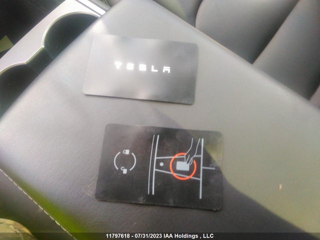 5YJ3E1EB9MF014422 Tesla MODEL 3