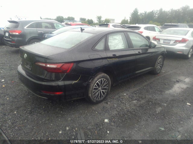 3VWE57BU6MM062373 Volkswagen JETTA SEL