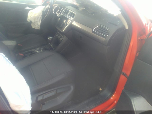 3VV2B7AX4JM102389 Volkswagen Tiguan Se/sel