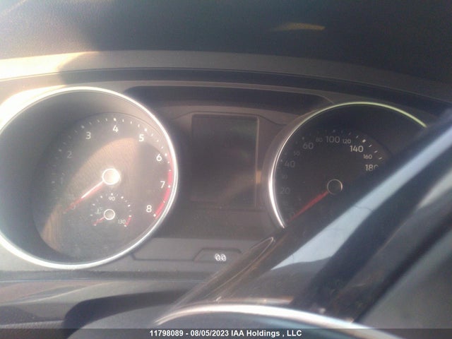 3VV2B7AX4JM102389 Volkswagen Tiguan Se/sel