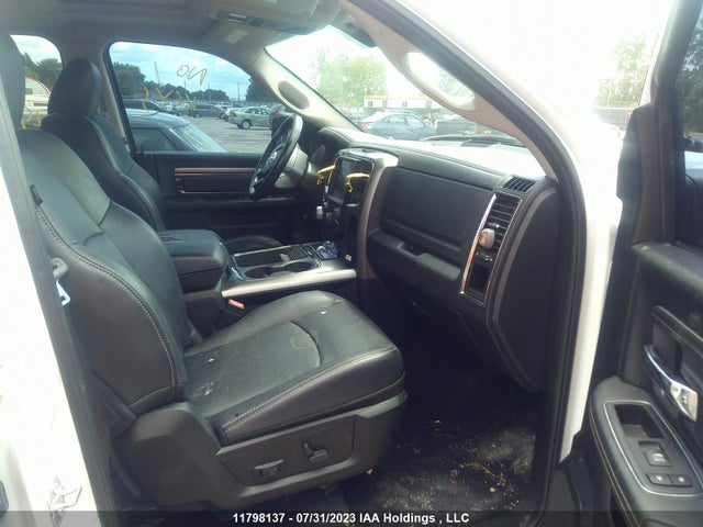 1C6RR7HT8HS735241 RAM 1500 Sport