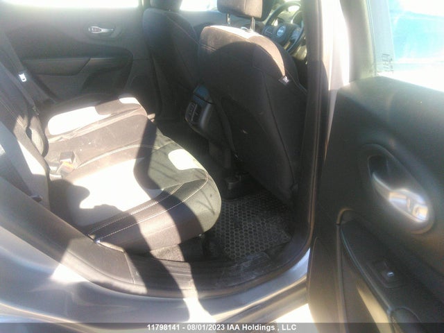 1C4PJMAB5GW110715 Jeep Cherokee Sport