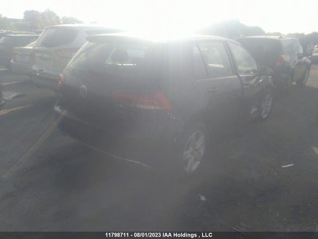 3VWG57AU3MM015893 Volkswagen GOLF
