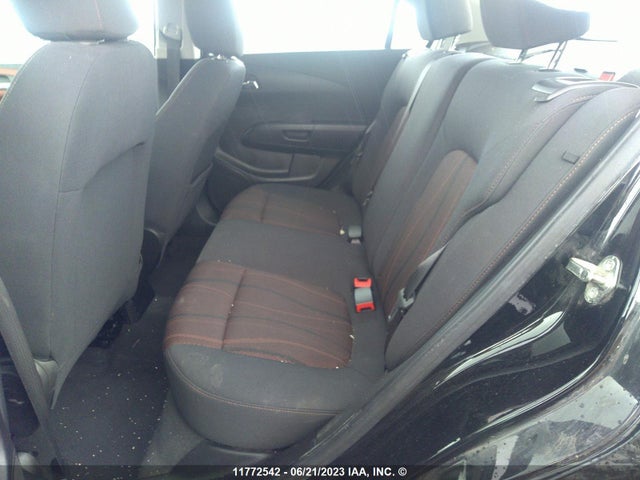 Chevrolet SONIC LT 2016 1G1JC5SB8G4166933 Image 8