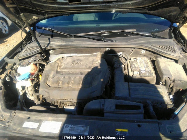 1VWAA7A37JC026949 Volkswagen Passat S/r-line