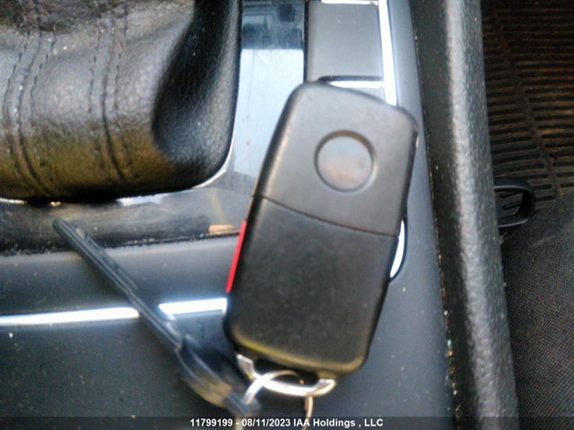1VWAA7A37JC026949 Volkswagen Passat S/r-line