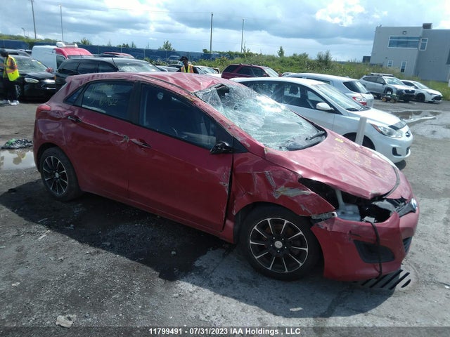 Hyundai ELANTRA GT 2014 KMHD25LH1EU160622 головне зображення