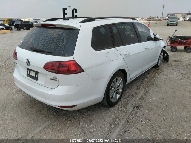 3VW017AU9HM520260 Volkswagen Golf Sportwagen S