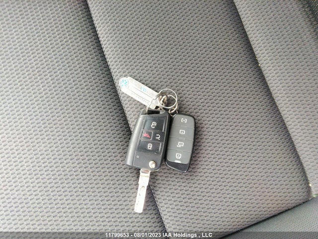 3VWW57AU0KM005427 Volkswagen GOLF S/SE