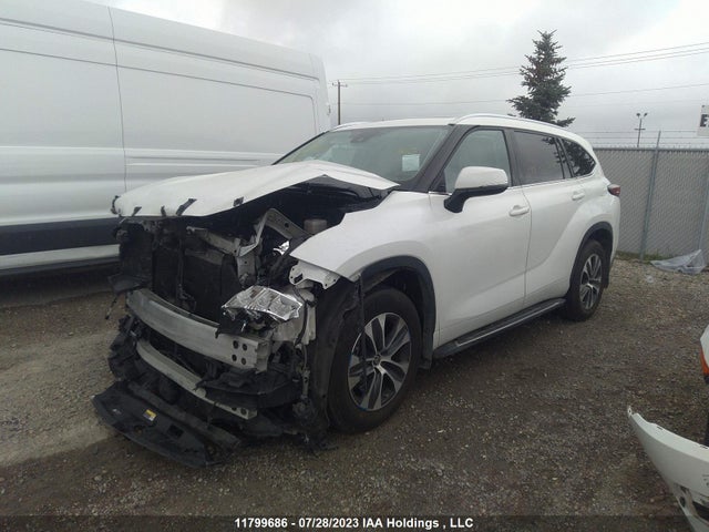 Toyota Highlander Xle 2021 5TDGZRBH9MS523242 Image 2