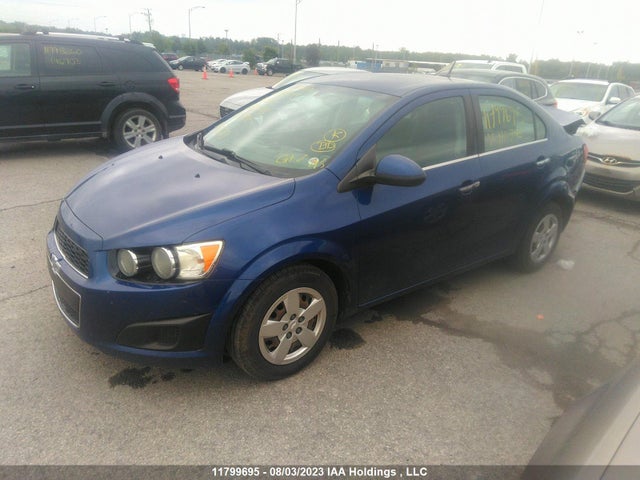 Chevrolet SONIC LT 2014 1G1JC5SH1E4110740 Image 2