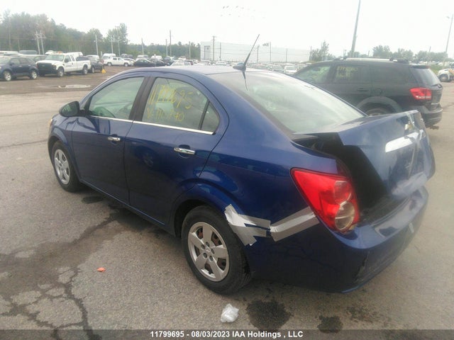 Chevrolet SONIC LT 2014 1G1JC5SH1E4110740 Image 3