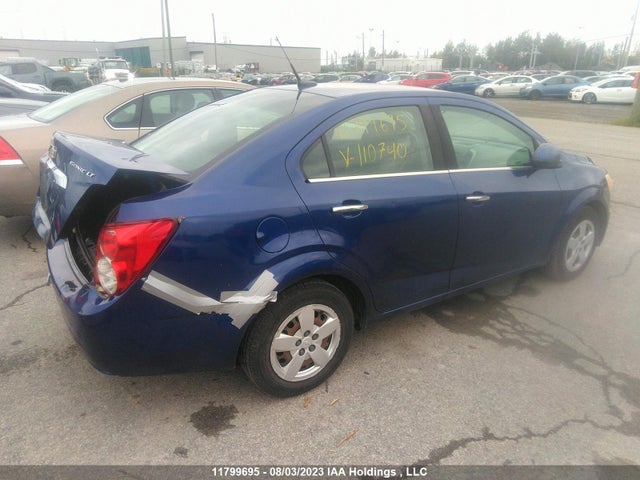 Chevrolet SONIC LT 2014 1G1JC5SH1E4110740 Image 4
