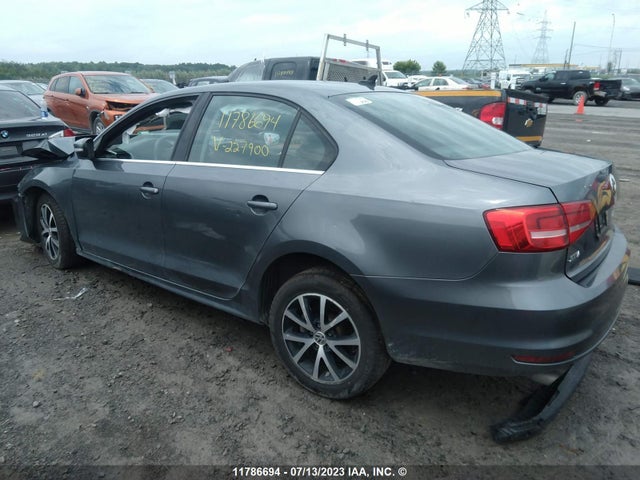 3VWD07AJ1FM227900 Volkswagen JETTA SE