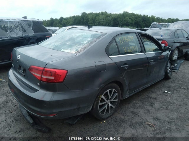3VWD07AJ1FM227900 Volkswagen JETTA SE