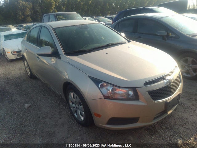 Chevrolet Cruze 2014 1G1PC5SB3E7400935 Image 1