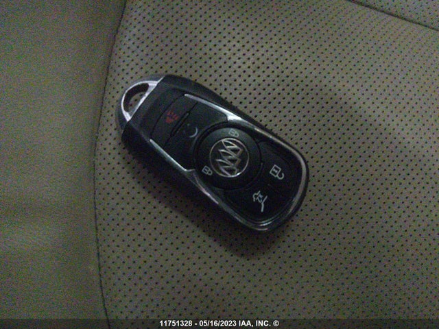 LRBFXESX5GD158557 Buick Envision Premium