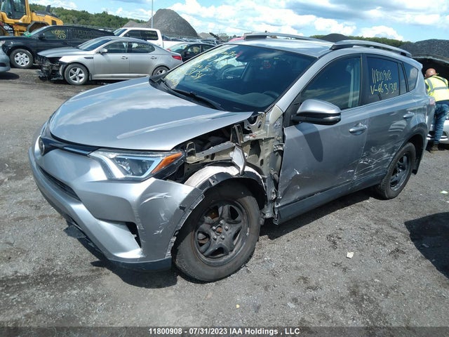 Toyota RAV4 LE 2017 2T3BFREV3HW663134 Image 2