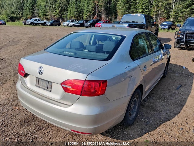 3VW2K7AJ5EM240567 Volkswagen JETTA S