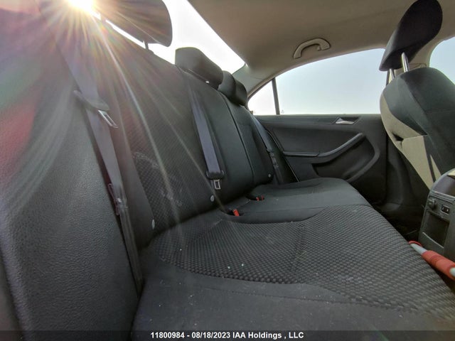 3VW2K7AJ5EM240567 Volkswagen JETTA S