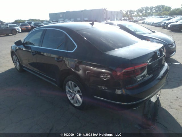 Volkswagen Passat Comfortline 2018 1VWBA7A37JC048647 Image 3