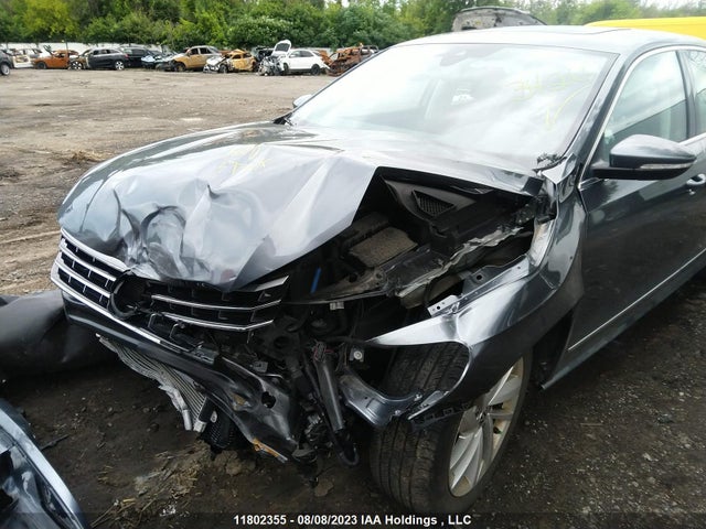 1VWBA7A38JC038273 Volkswagen PASSAT SE