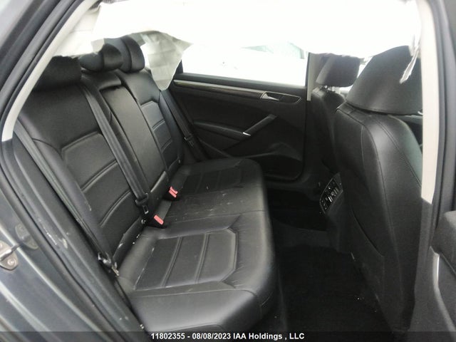 1VWBA7A38JC038273 Volkswagen PASSAT SE