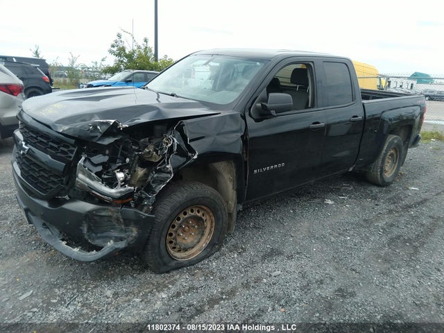 Chevrolet Silverado 1500 Work 2018 1GCVKNEC8JZ366303 Image 2