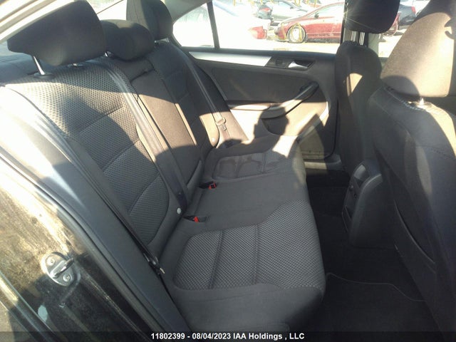 3VWWL7AJ5EM401837 Volkswagen JETTA