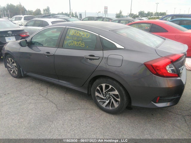 Honda Civic Sedan Se 2018 2HGFC2F6XJH029058 Image 3