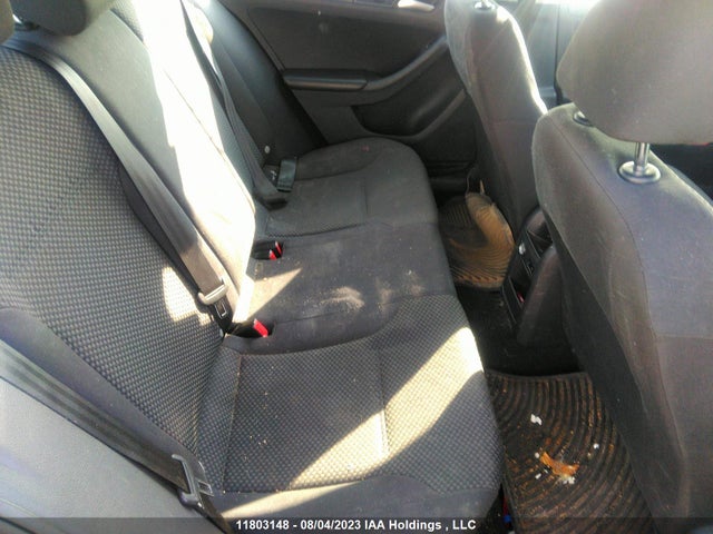 3VW1K7AJ6EM404324 Volkswagen JETTA S