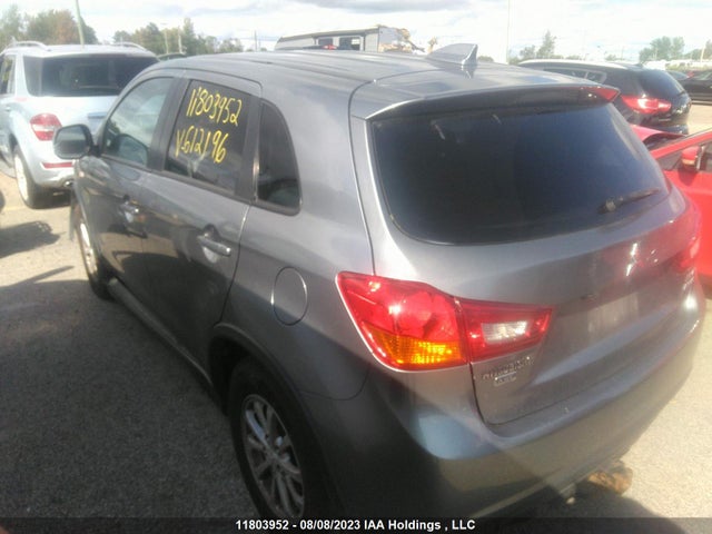 JA4AJ3AU3HZ612196 Mitsubishi RVR SE