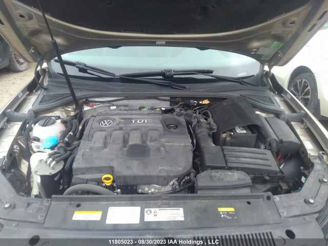 1VWCV7A31FC088321 Volkswagen Passat Highline